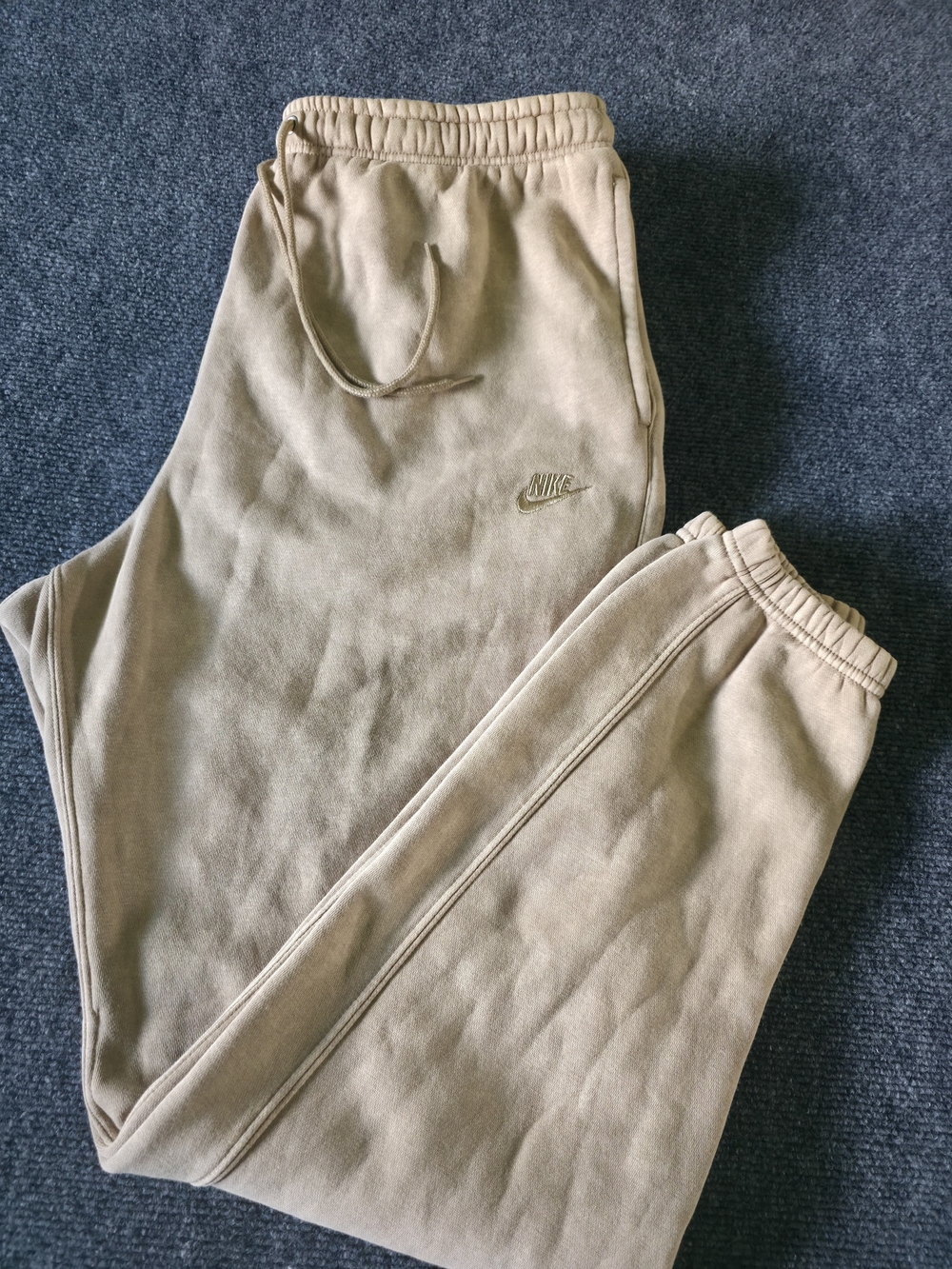 Nike Fleece Joggers Men’s Large Beige Tan Sweatpants Swoosh